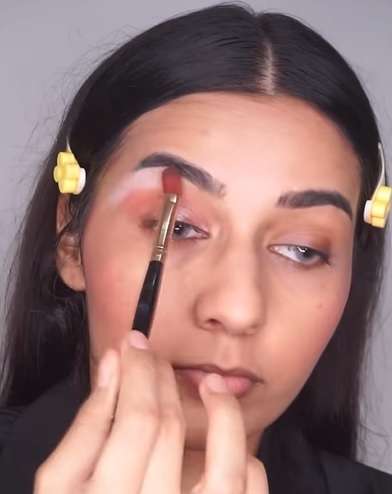 Memakai Eyeshadow