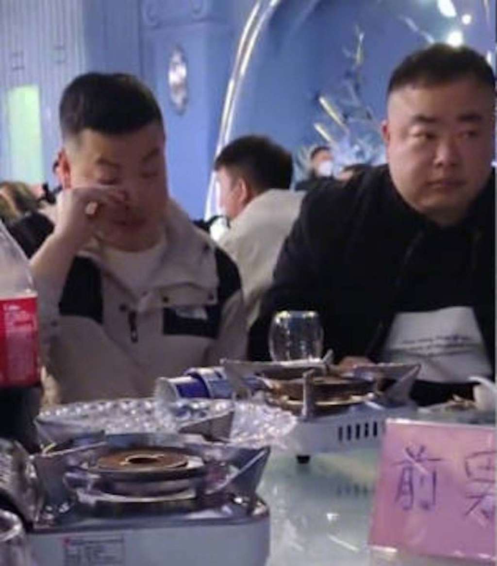 Viral Pengantin Undang 7 Mantan ke Pernikahan, Duduk Semeja Bikin Canggung, Ternyata Mirip Semua