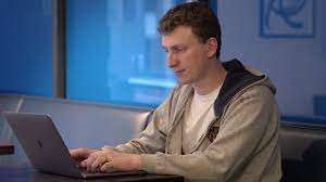 Aleksandr Kogan, profesor psikologi Universitas Cambridge Inggris