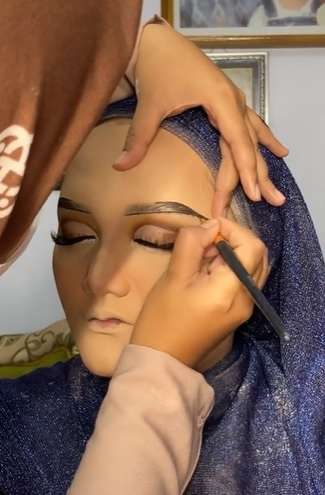 Transformasi Makeup