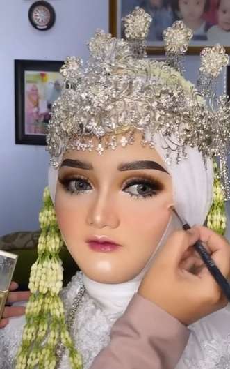 Transformasi Makeup