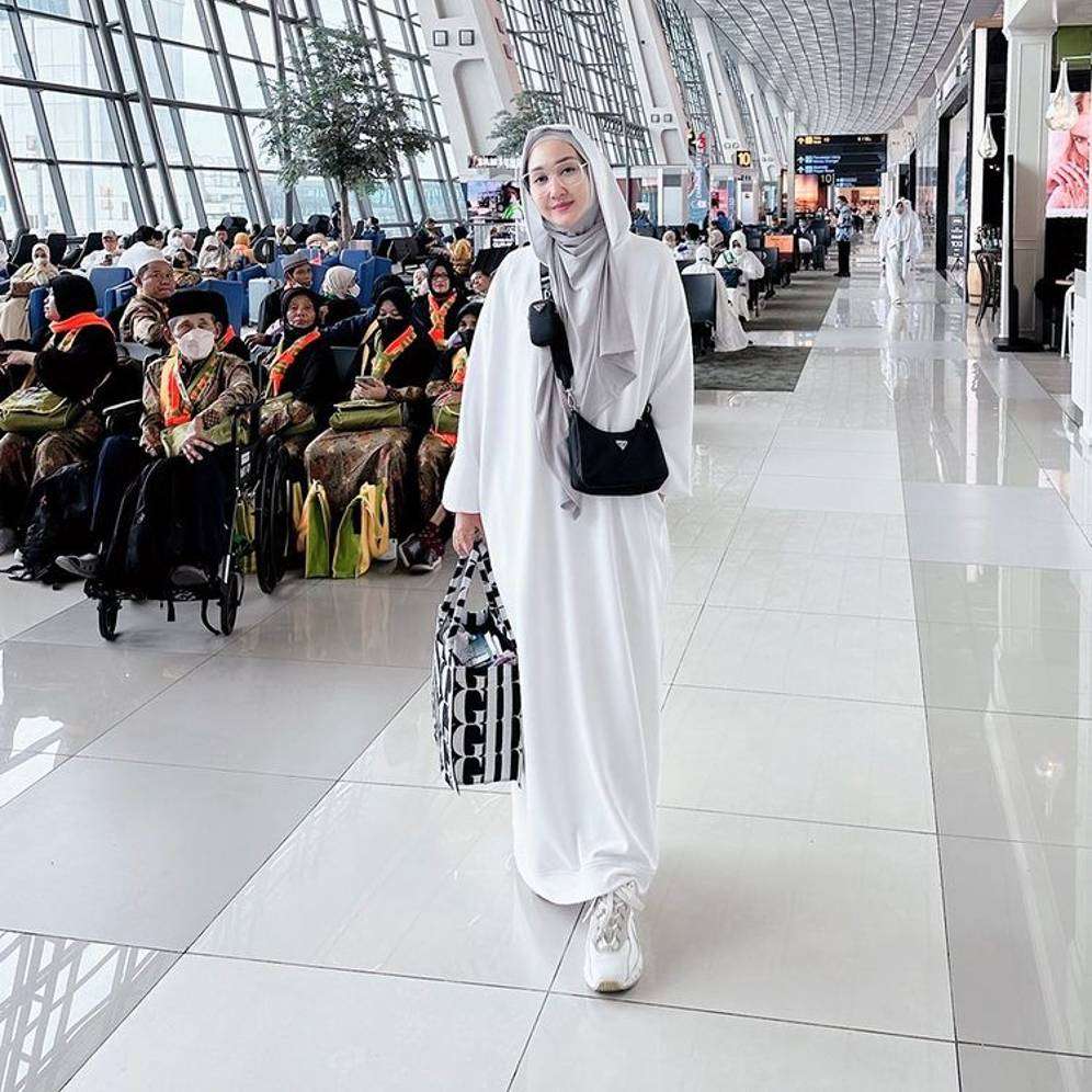 Dian Pelangi saat umroh