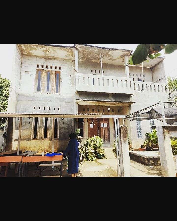 Rumah Rohimah tampak depan