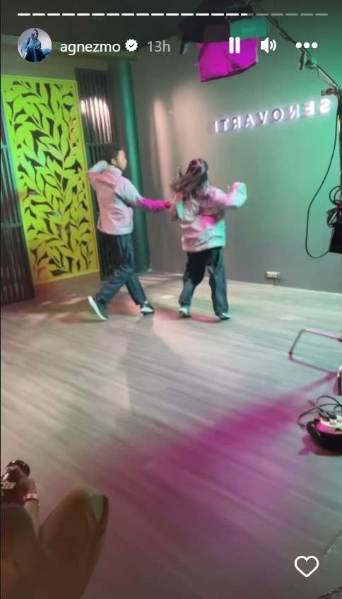 Agnez Mo lihat siswa jago dance