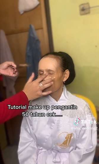 MUA Rias Pengantin Usia 50 Tahun