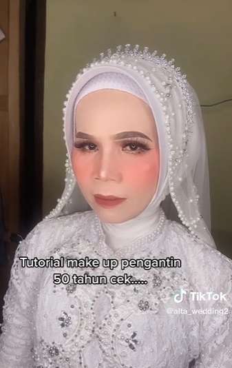 MUA Rias Pengantin Usia 50 Tahun