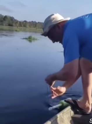 Pria Memancing Lele Justru Bertemu Hewan Ini Pria Memancing Lele Justru Bertemu Hewan Ini