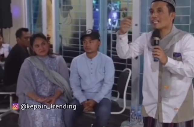 Ustadz Maulana Berikan Ceramah Pada Wendy Cagur