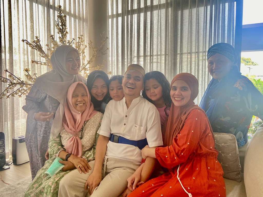 Potret Indra Bekti dipulang ke rumah