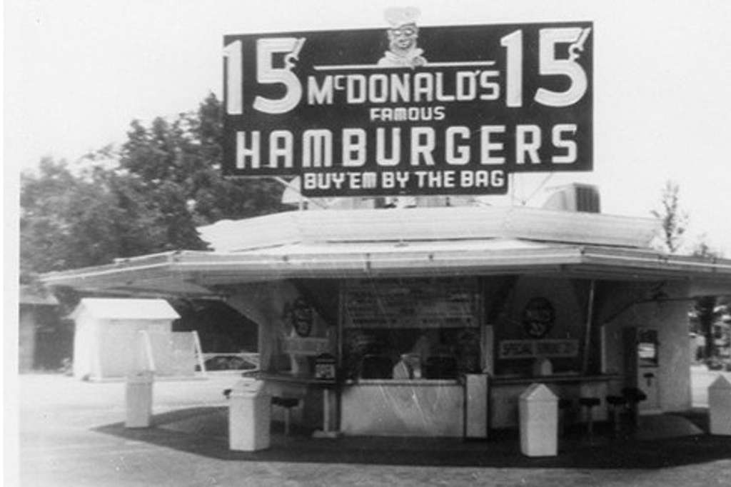 Restoran McD pertama milik McDonald bersaudara