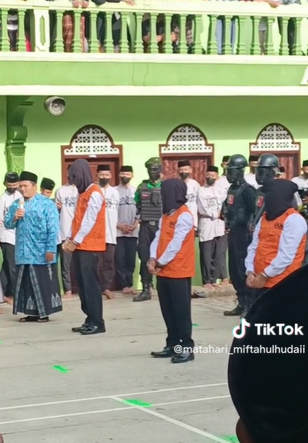 TikTok  @matahari_miftahulhudaii
