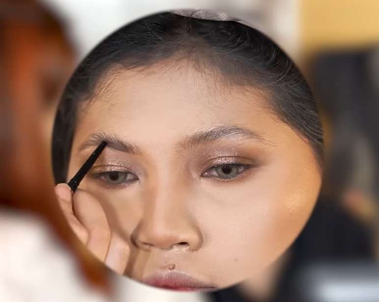 Tasya Farasya Rias Wajah ART