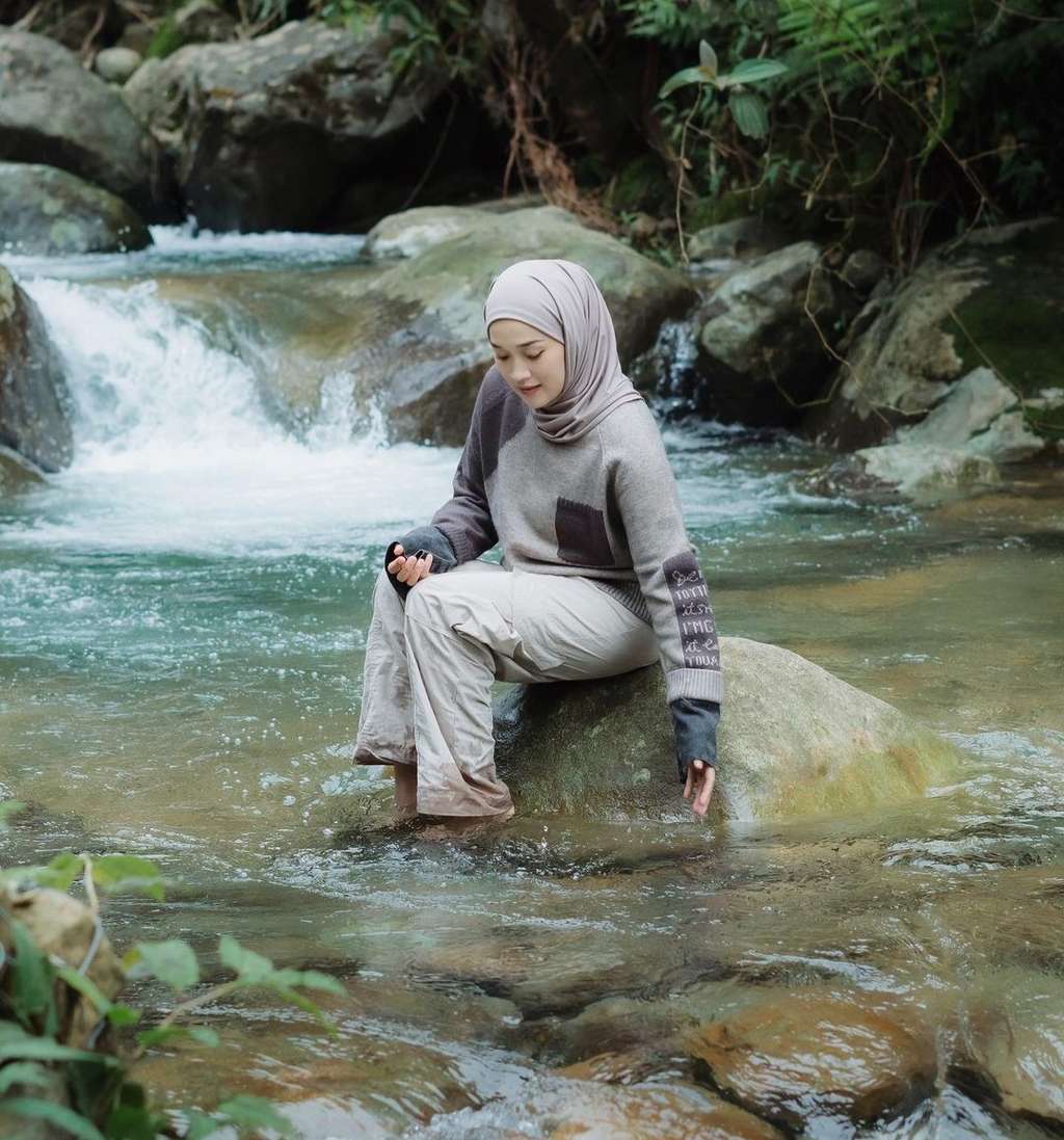 Instagram Ririe Fairuz