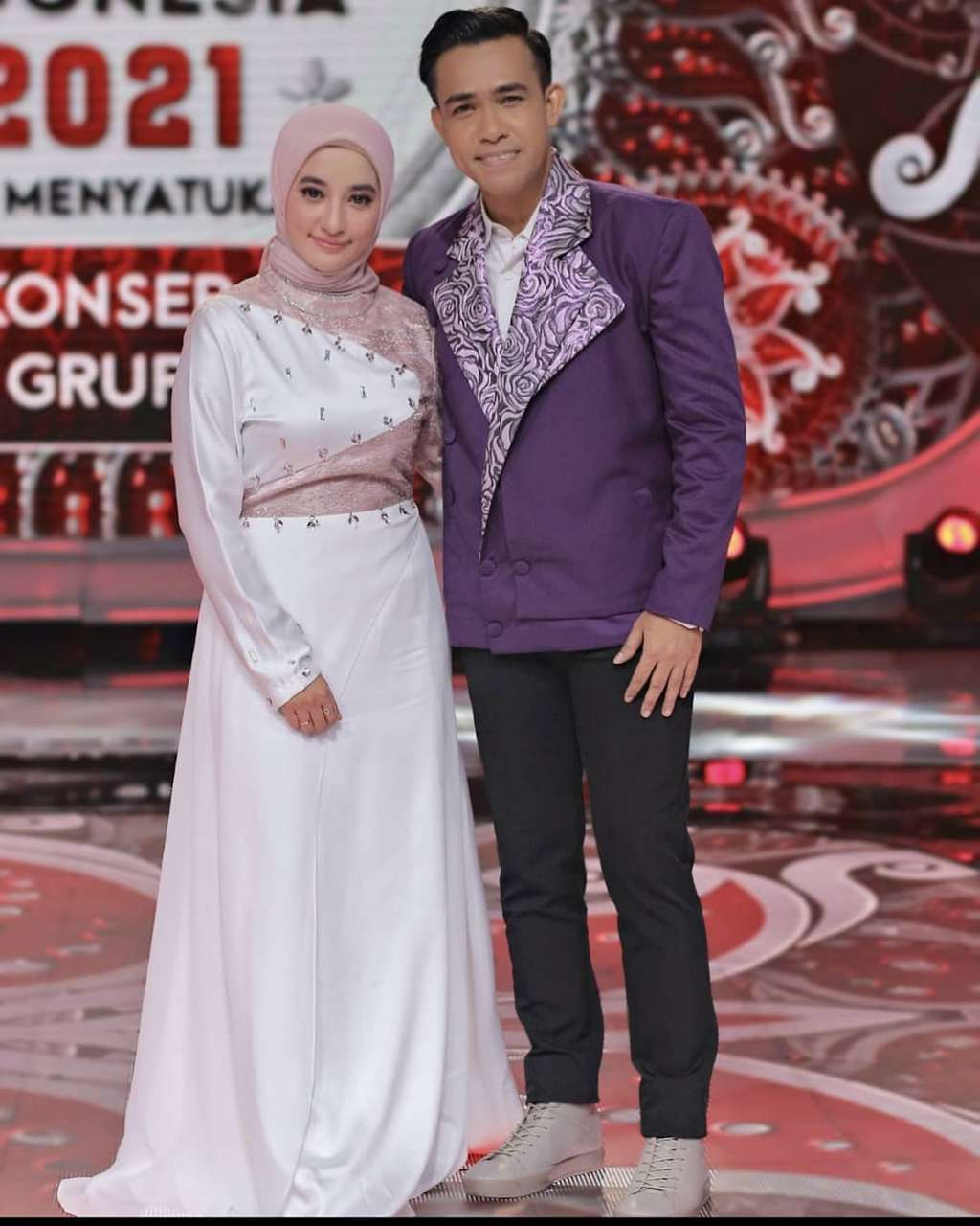 Potret penampilan Aty istri Fildan D Academy 4