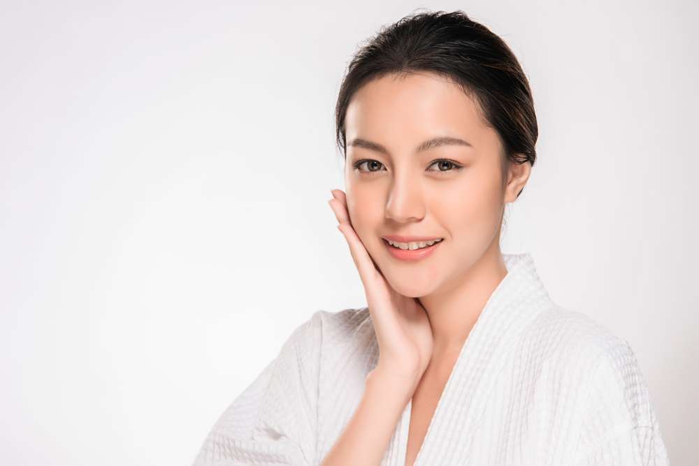 Kenali Tipe Eksfoliator yang Sesuai Jenis Kulit, Biar Hasilnya Glowing Maksimal