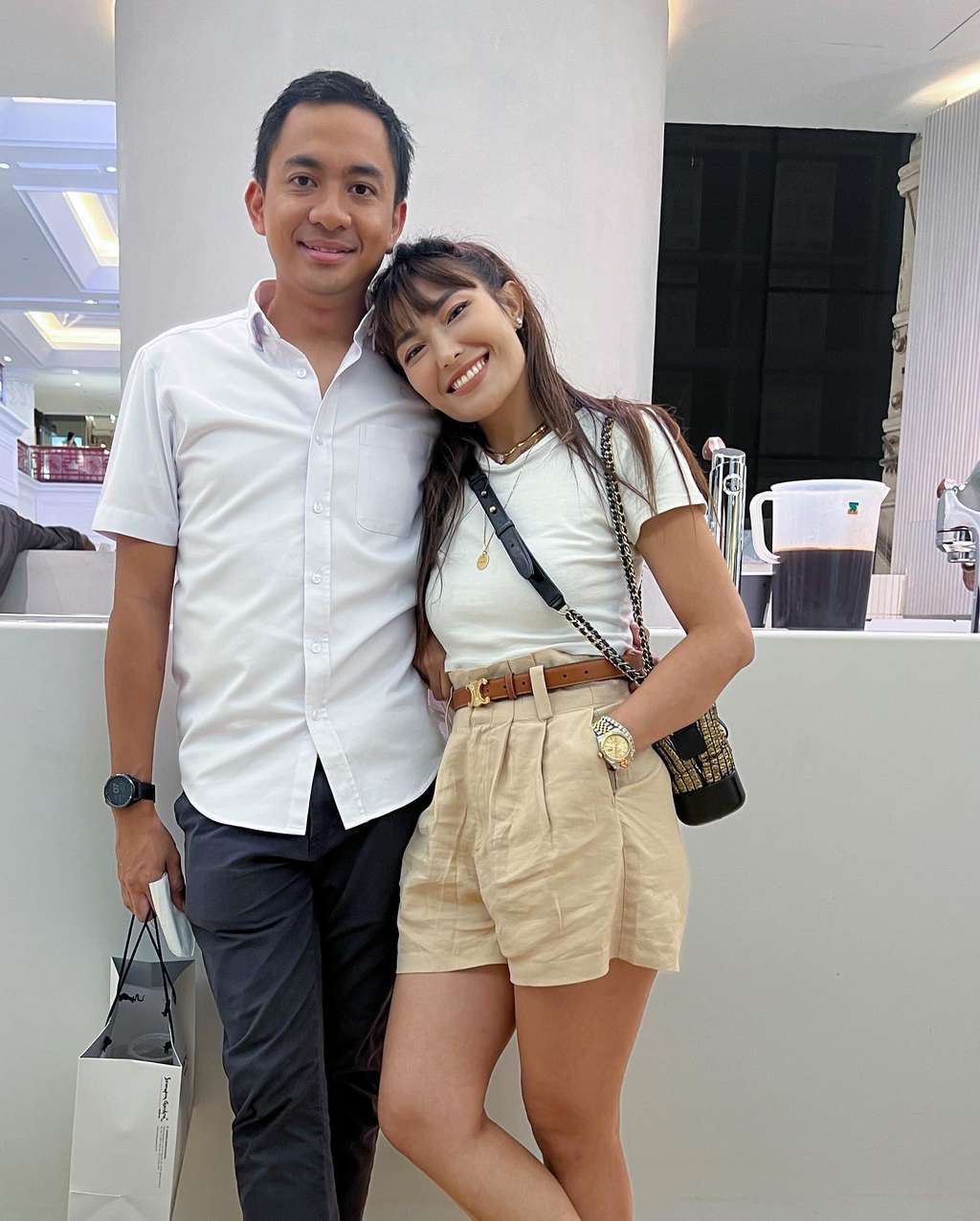 Ayu Dewi dan Regi Datau