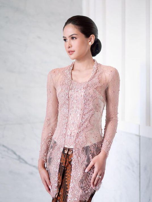 Instagram @maudyayunda