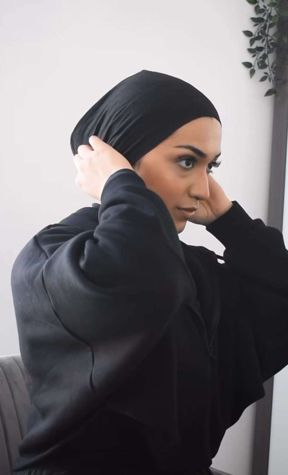 Cara Pakai Turban dengan Pashmina, Hasilnya Dijamin Rapi