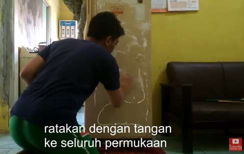 Cara Membersihkan Kulkas dengan Pasta Gigi