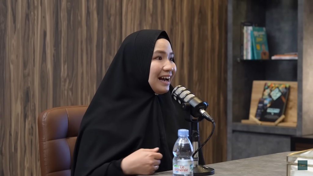 Alami KDRT sampai Polisi Turun Tangan, Kisah Dokter Gigi Cantik Jadi Mualaf Ini Bikin Haru