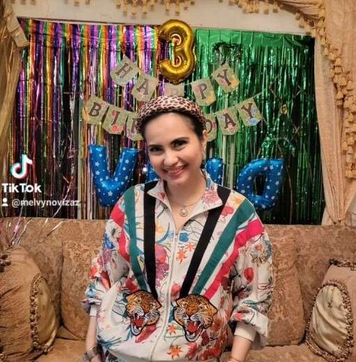 Potret Melvy pemeran Deswita pemain Suami Suami Takut Istri