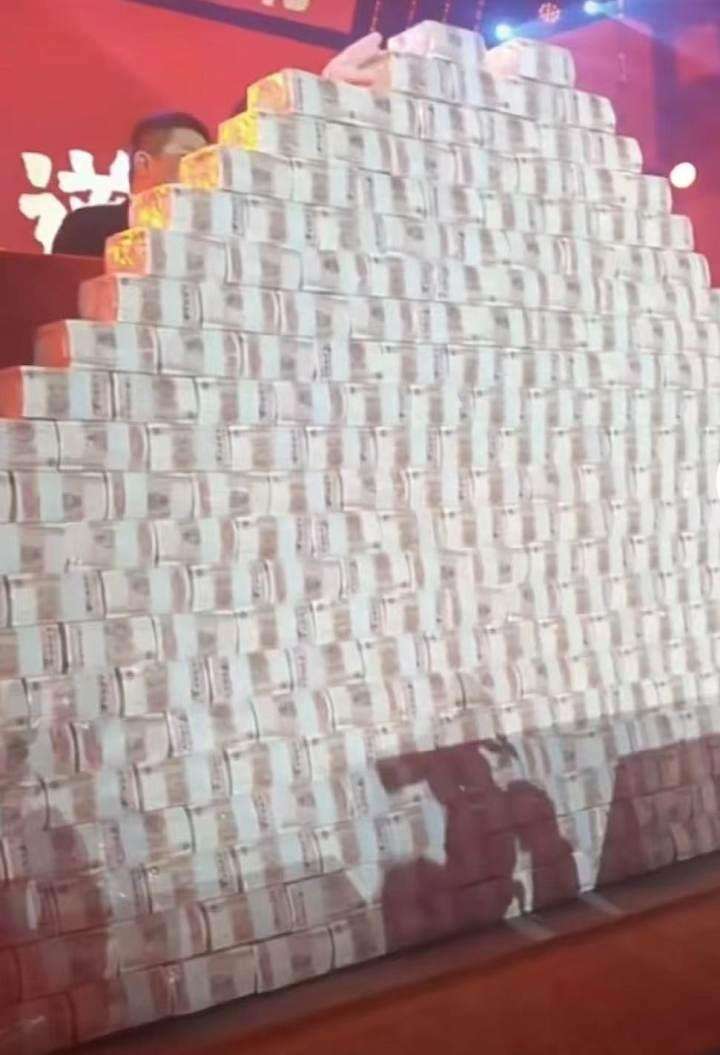 Viral perusahaan di China kasih bonus akhir tahun hingga miliaran.