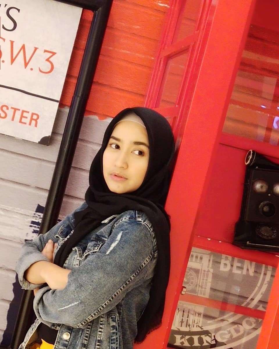 Potret Risma mantan istri Ferry Maryadi