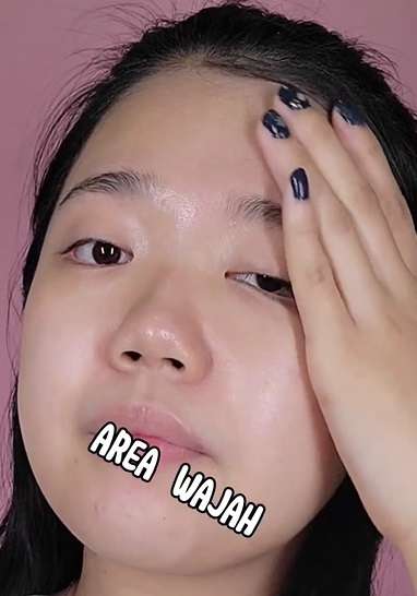 Memakai Skincare
