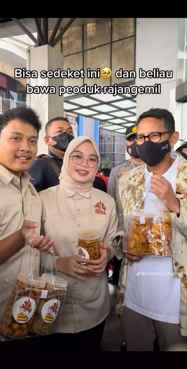 pengusahan raja ngemil