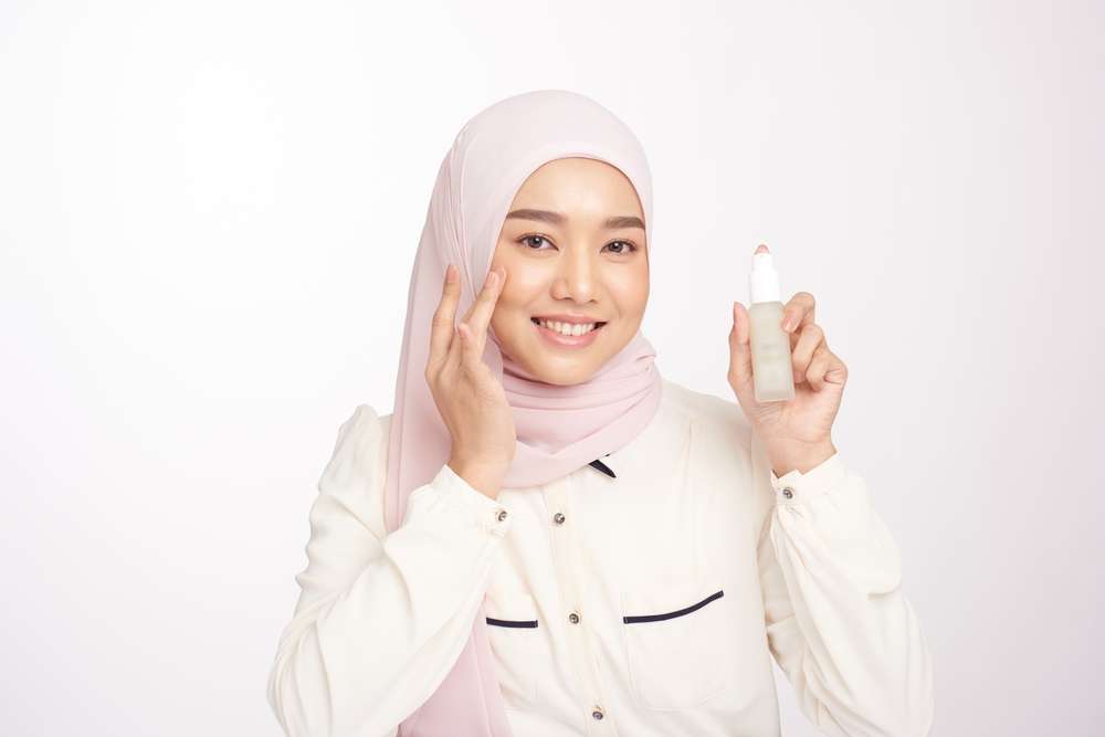 Memakai Skincare