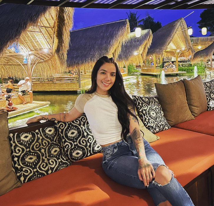 Instagram @itssheilamj