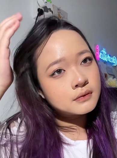 Menata Rambut