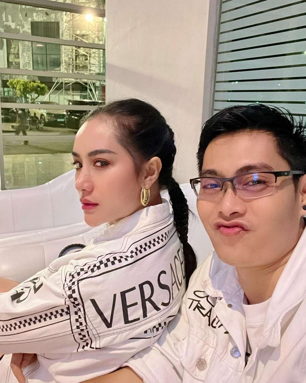 Potret Shinta Bachir dan pacar barunya Indra