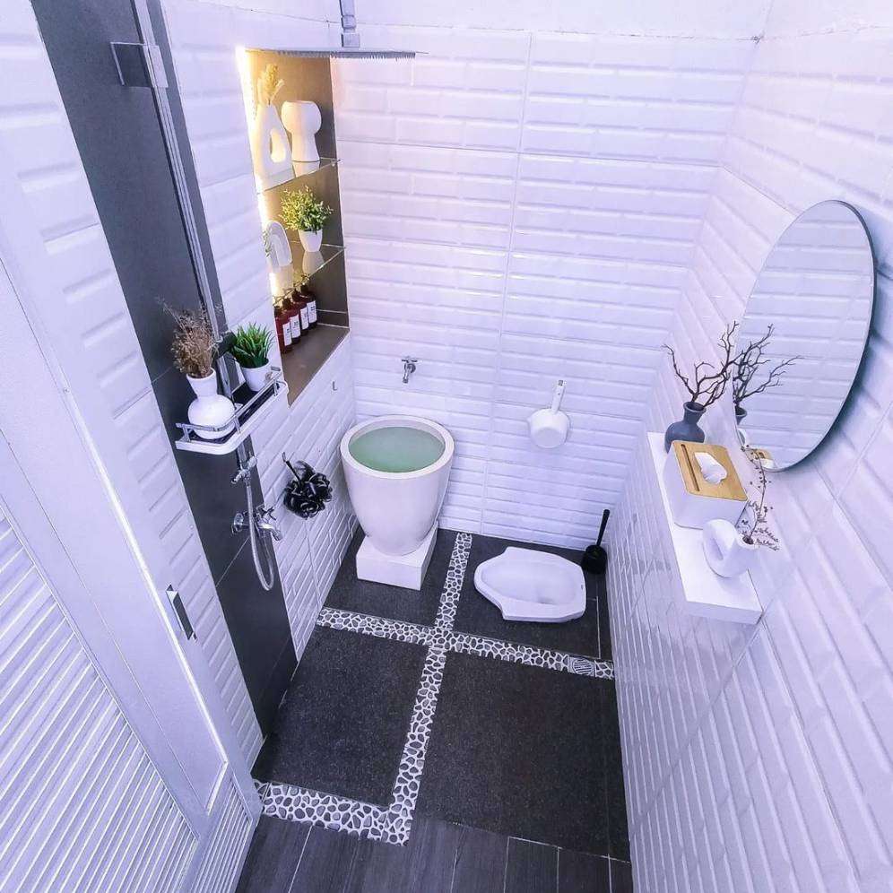 Kamar mandi kloset jongkok