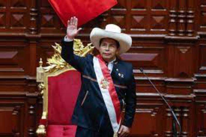 Pedro Castillo saat dilantik sebagai Presiden Peru