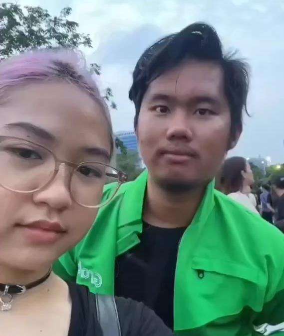 Cerita cinta kocak driver ojol.