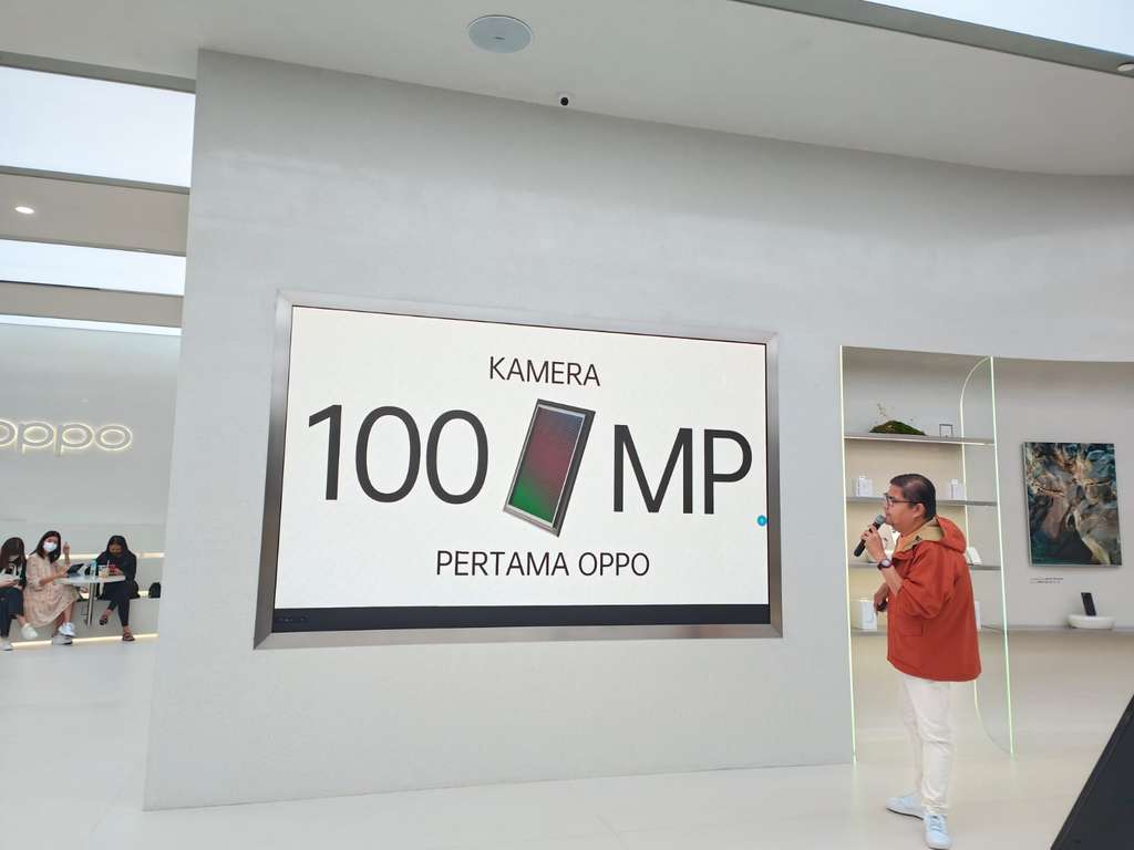 OPPO Luncurkan Reno8 T, Desain Modern dengan Spesifikasi Apik Kamera 100MP