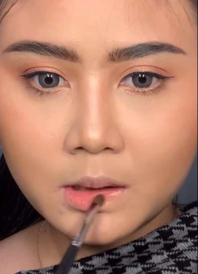 Memakai Eyeshadow