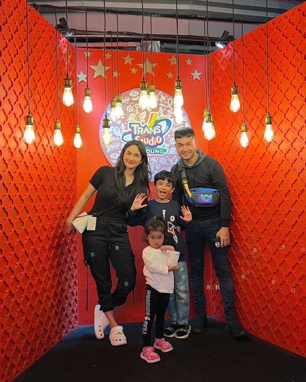 Potret Faby Marcelia Potret Faby Marcelia