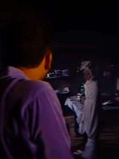 Sosok di dapur itu ternyata bukan Haziq, tapi hantu pocong.