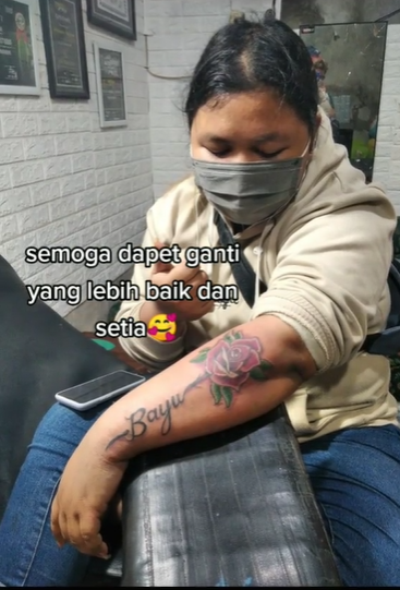 TikTok @roniawanpradanaa