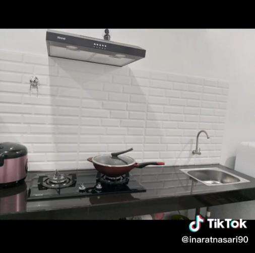 Transformasi dapur rumah subsidi yang awalnya cupu.