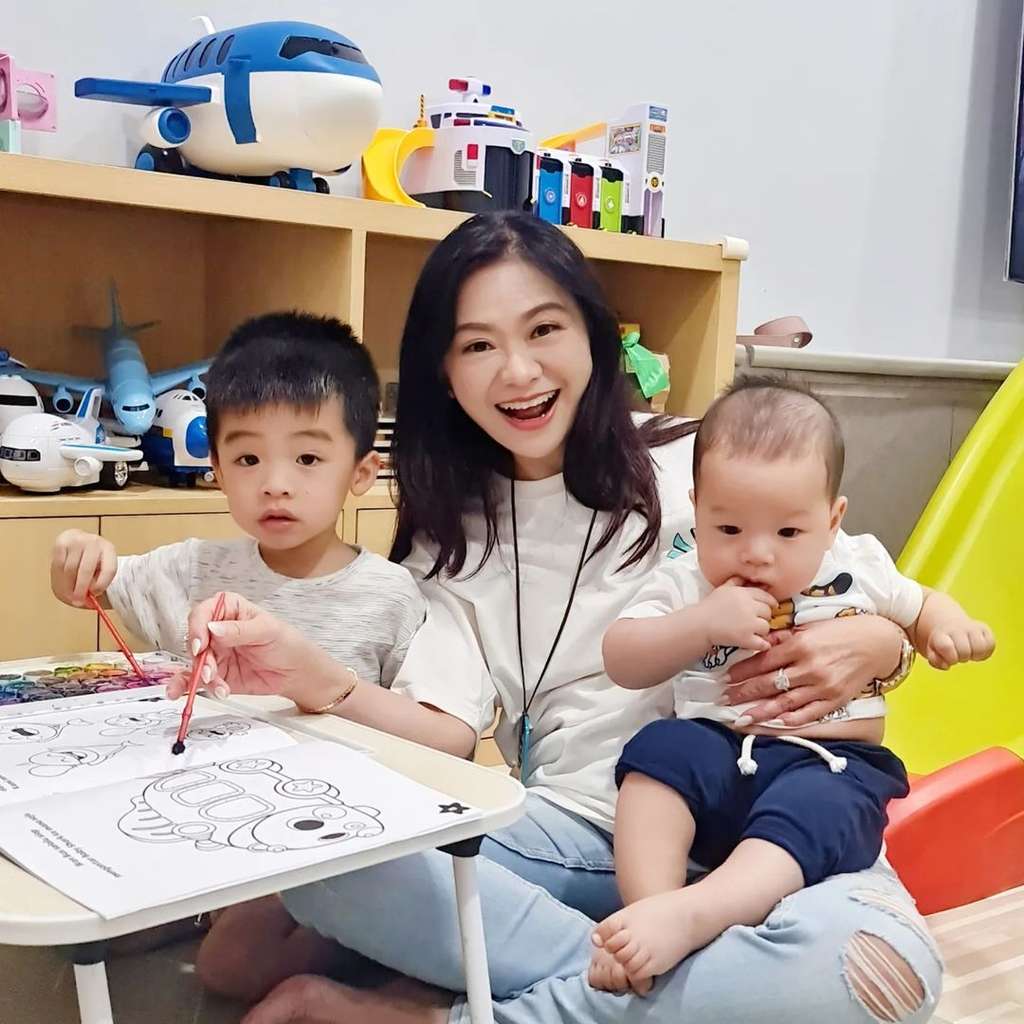 Potret nenek tercantik Puspa Dewi