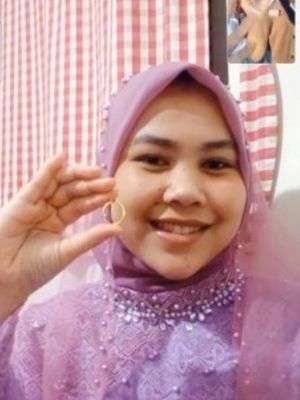 Terpisah Jarak, Pasangan ini Langsungkan Pertunangan Lewat Video Call