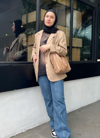 Instagram @dwihandaanda