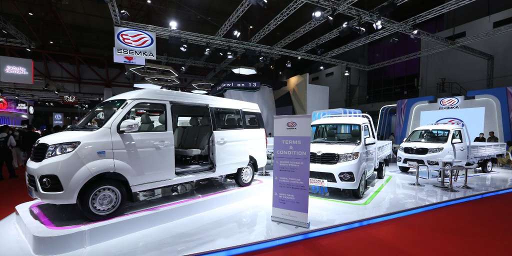 Pertama Kali Tampil di Pameran IIMS, ESEMKA Persembahkan Produk Mobil Listrik Buatan Lokal
