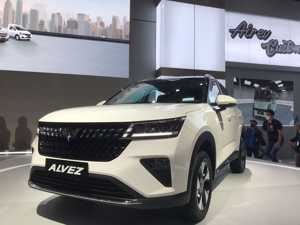 Lebarkan Sayap ke Segmen Baru, Wuling Luncurkan Alvez dengan Teknologi Suara Canggih Pertama yang Gunakan Bahasa Indonesia