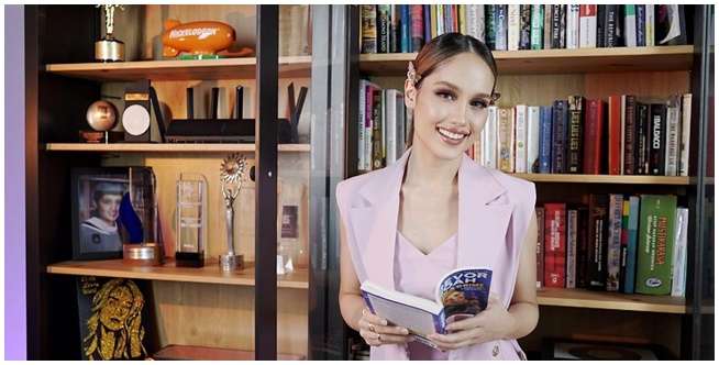 Kata-Kata Keren Cinta Laura Kata-Kata Keren Cinta Laura
