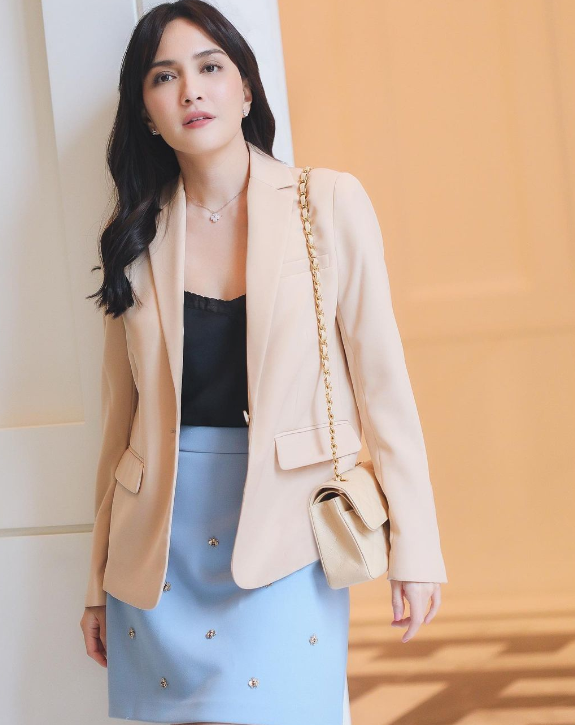 Instagram Shandy Aulia