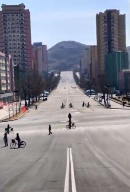 Aktivitas pagi warga Korea Utara.